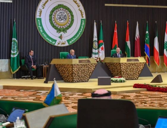 قمة الجزائر.. فلسطين وحل الخلافات وتعزيز الأمن والاستقرار قضايا تهيمن على كلمات القادة العرب
