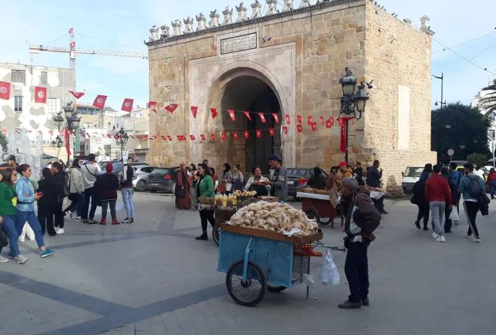 كيف تبدو الأجواء في الشارع التونسي قبل يوم من الانتخابات البرلمانية؟