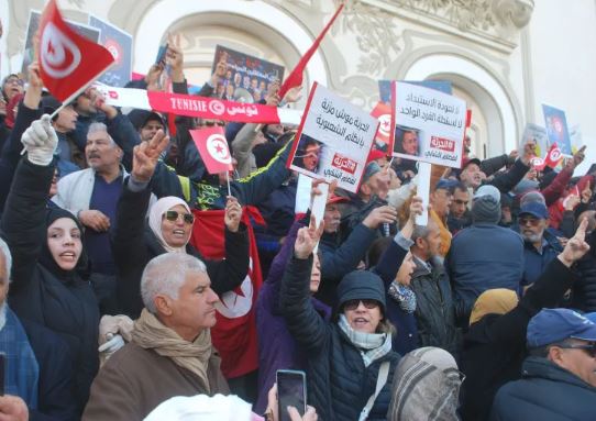 فرقتهم السياسة وجمعتهم السجون.. هؤلاء أبرز المعتقلين في تونس