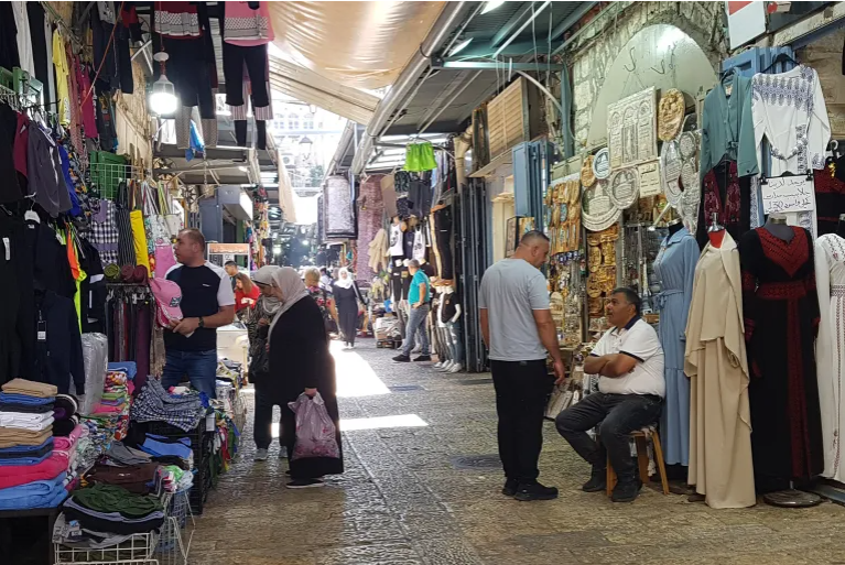 أكثر من ألفَي محل تجاري تُغلق في القدس قسرا يوم الغفران