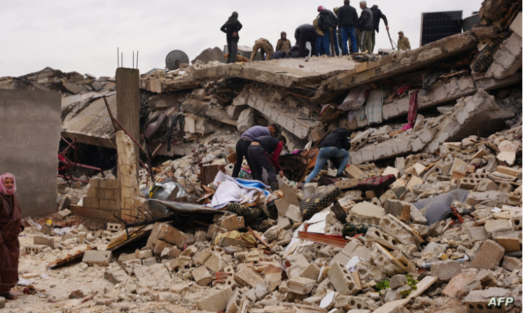 أكثر من ألفي قتيل بسبب زلزال المغرب وتواصل البحث عن ناجين