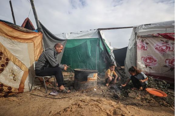 برنامج الغذاء العالمي : سكان غزة معرضون لخطر الموت جوعا