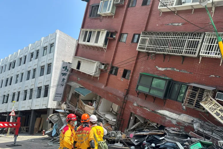 تايوان تتعرض لأقوى زلزال منذ 25 عاما